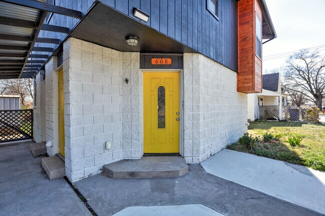 Photo - 608 E Eufaula St