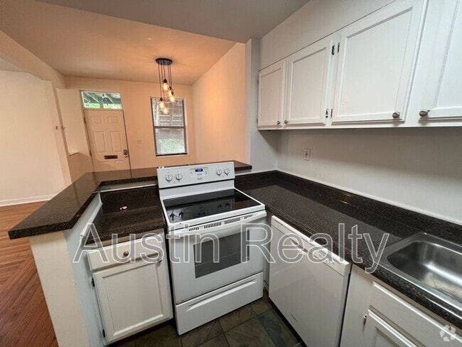 Building Photo - 348 N Newstead Ave Unit Apt. 1N