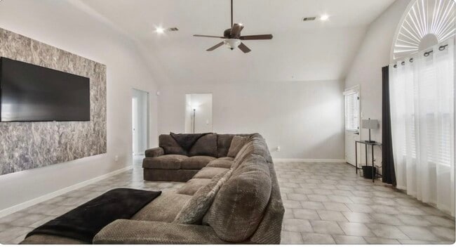 Photo - 17911 Egret Lake Way