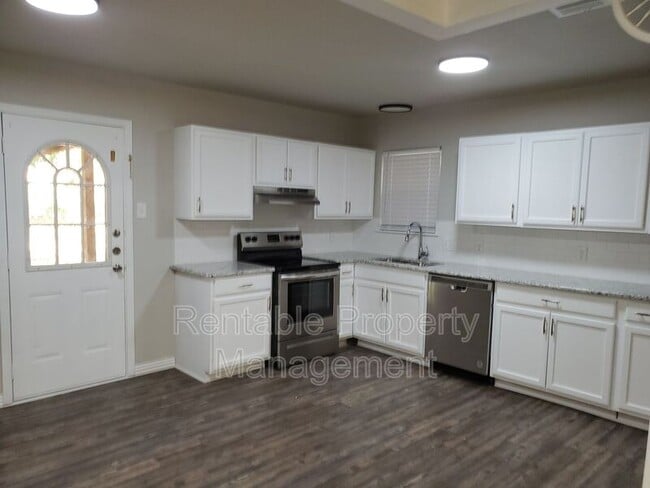 Photo - 8012 Chaparral Dr