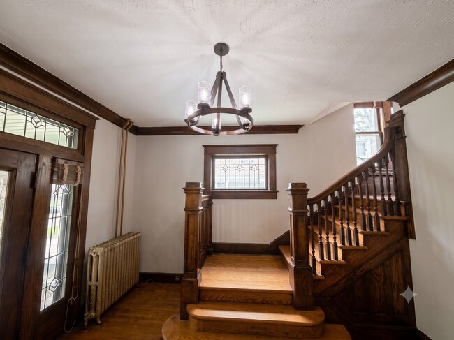 Photo - 1258 Agnes Pl