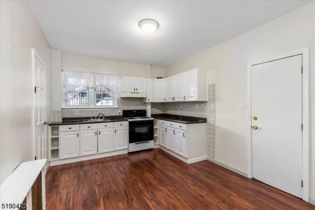Photo - 16 Smith St Unit 1st FL