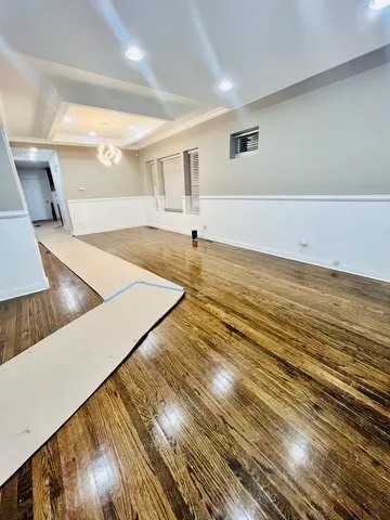 Photo - 7433 S Perry Ave