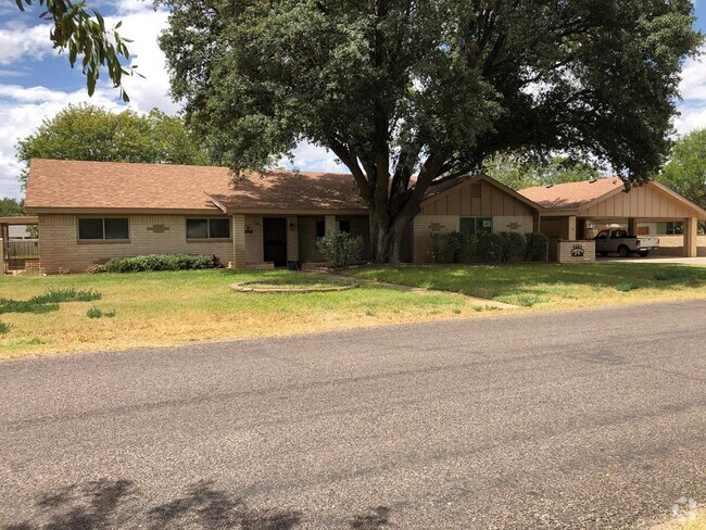 Building Photo - 6209 Glenhaven Dr Rental