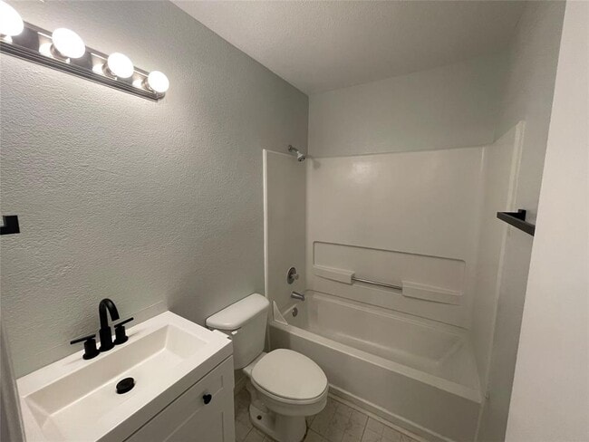 Photo - 523 Southwest Pkwy Condo Unit 203