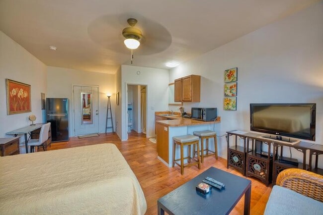 Photo - 332 Keawe St