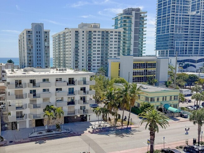 Building Photo - 6965 Harding Ave Unit 205 Rental