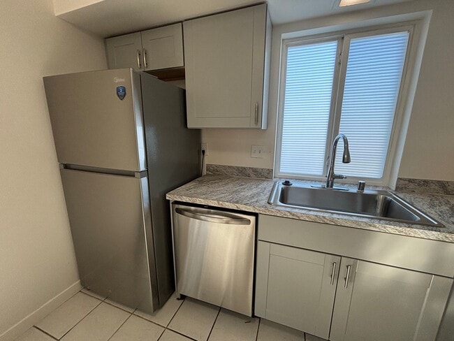 Photo - 2248 Madrona Dr SE