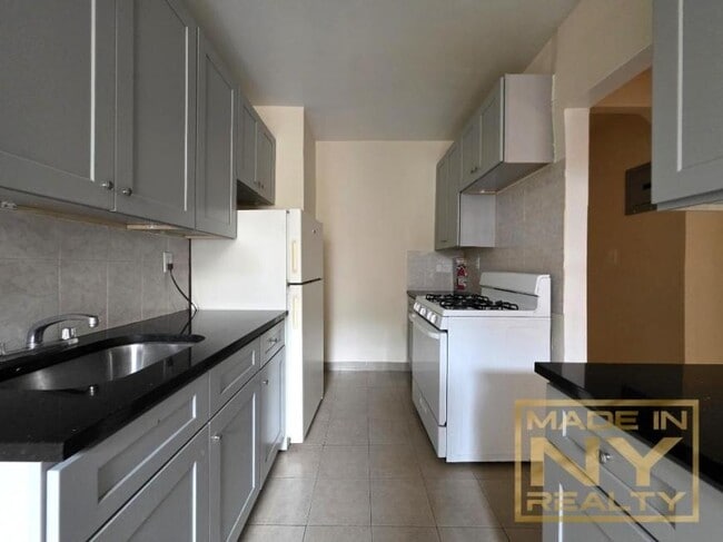 Photo - 2 bedroom in FLUSHING NY 11358 Unit 6J