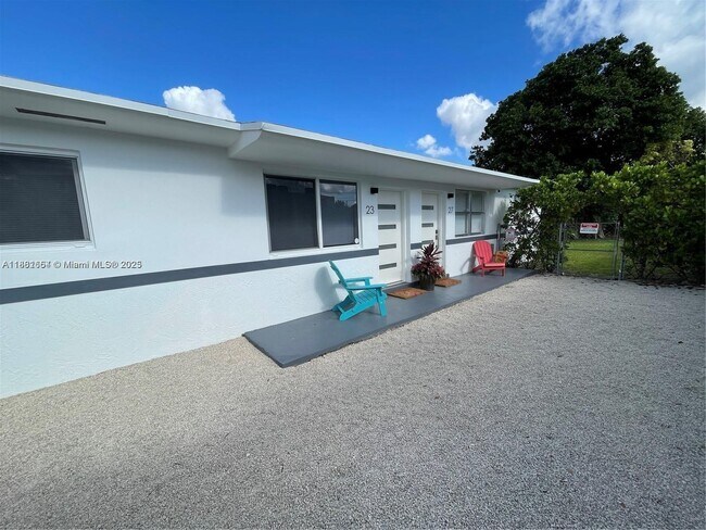 Photo - 27 NW 41st St Unidad 27