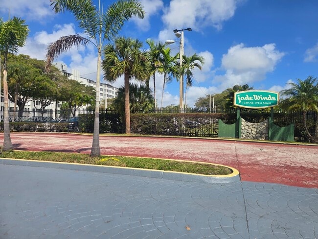 Building Photo - 1780 NE 191st St Unit 407-2