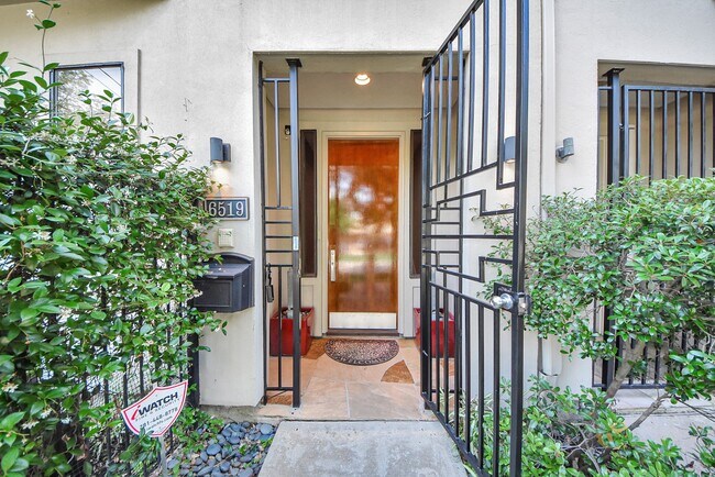 Photo - 6519 Durford St