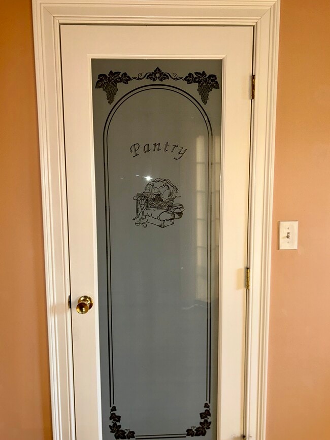 Photo - 132 Pitman St