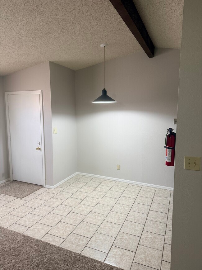 Photo - 828 Hardy Springs Cir Unit C