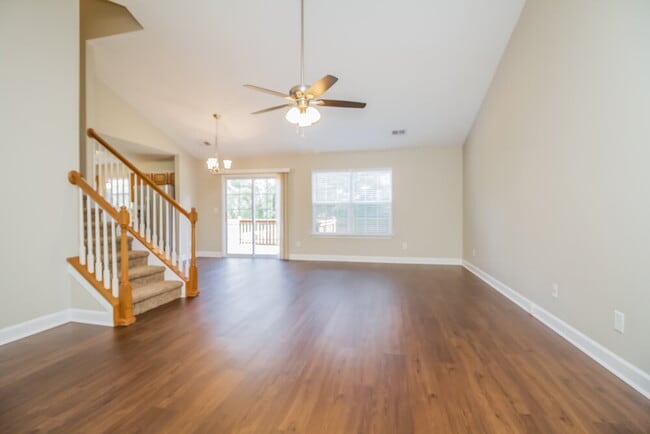 Photo - 1127 Sunnycrest Ct