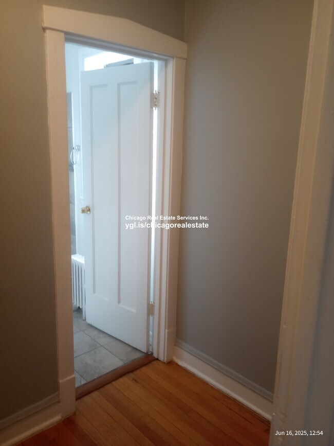 Photo - 1317 W Estes Ave Unit 7