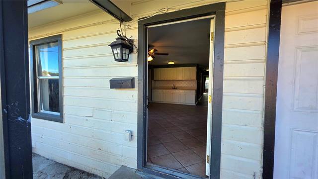 Photo - 1417 College St