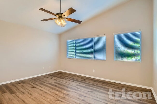 Photo - 15028 W Honeysuckle Ln