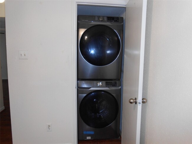 Building Photo - 2750 Holly Hall St Unit 603