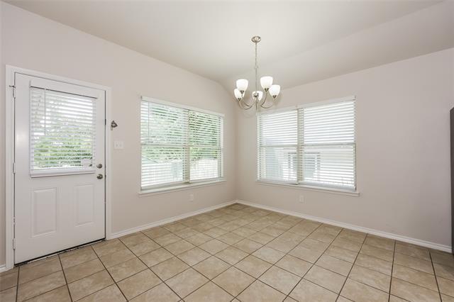 Photo - 1037 E Powell Ave