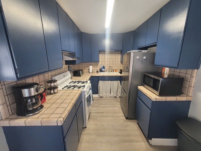 Photo - 4328 E Myrtle St