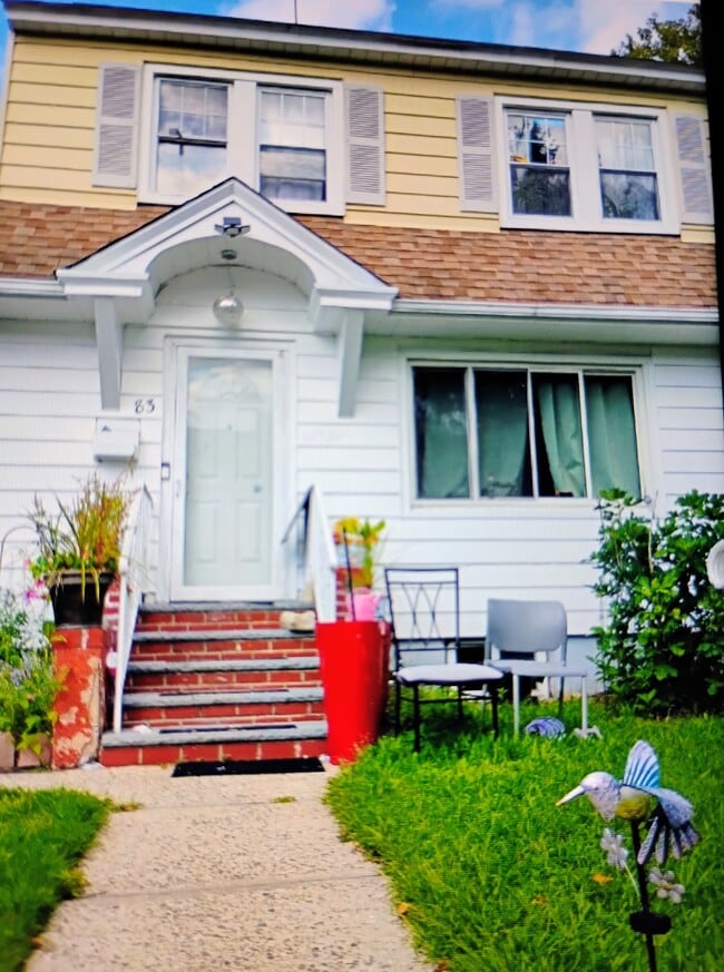 Building Photo - 83 Shepard Ave Unit GF