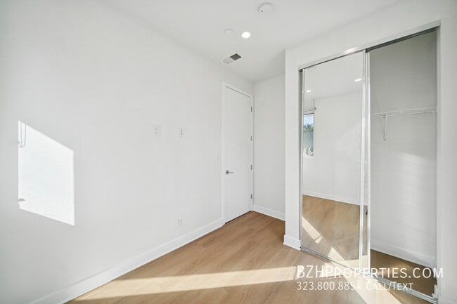 Photo - 4525 St Elmo Dr Unidad 4523A