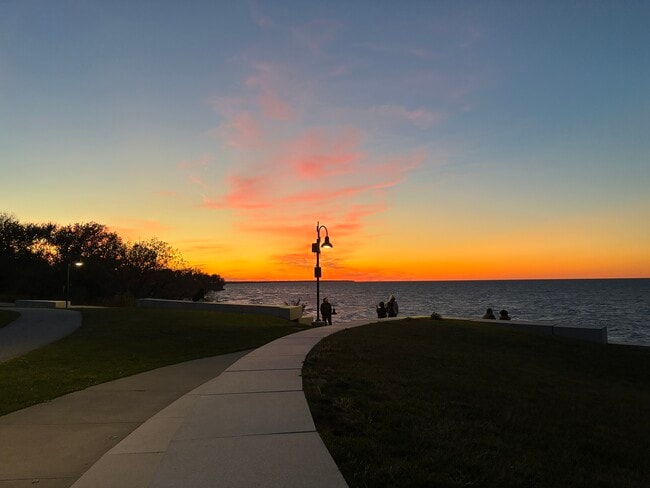 Building Photo - 18243 Sloane Ave Unit Apartment #1 Downstairs