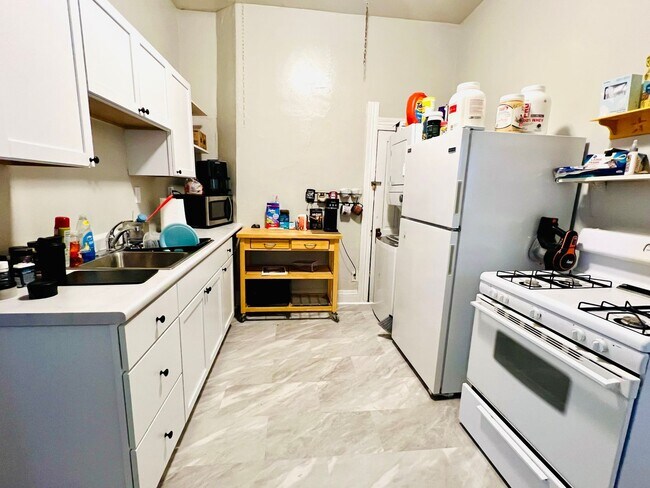 Photo - NEW KITCHEN & BATH REMODEL! Available Augu...