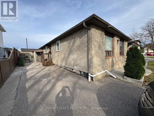 Photo - 12 Sultan Pool Dr