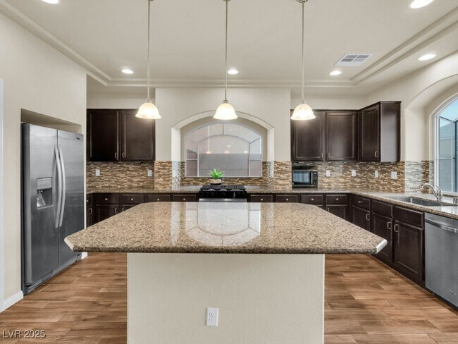 Photo - 6465 Grande River Ct