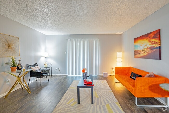 2BR, 2BT - The Mingler - 1020SF - Living Area