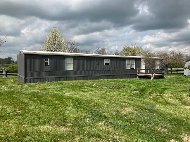 Building Photo - 5253 Stewart Rd Rental
