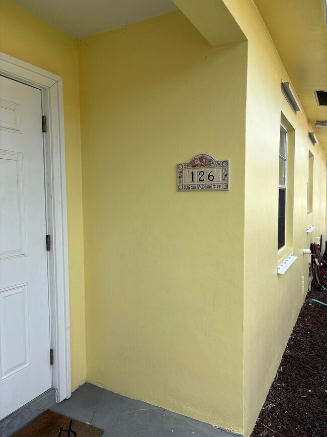 Photo - 126 Milton St