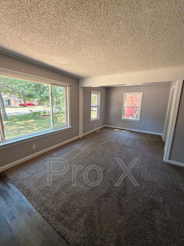 Photo - 3414 Oak Ridge Dr