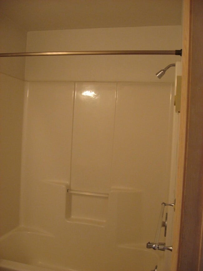 Photo - 970 SE Ireland St Unidad #101