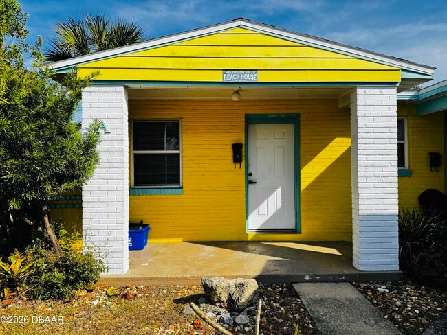 Building Photo - 391 S Halifax Dr