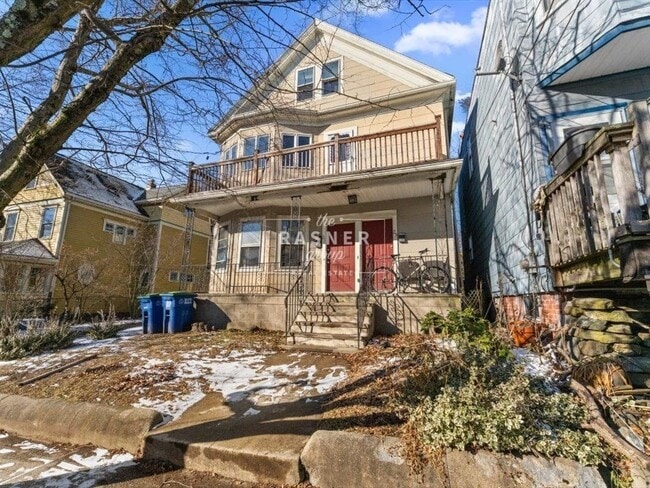 Building Photo - 31 Moore St Unit 31