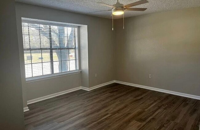 Photo - 3482 King Bradford Dr Unit D