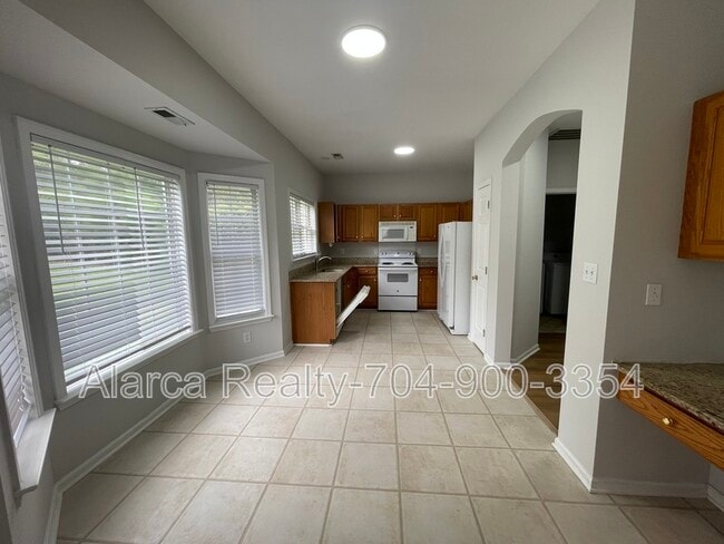 Photo - 9205 Mitchell Glen Dr