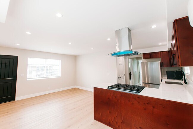 Photo - Cypress Street Unit 25306 1/2