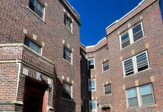 Photo - 202 Saint Paul St Unidad 3