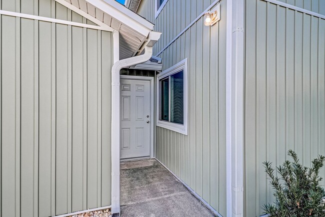 Photo - 2 Blocks from the Beach!