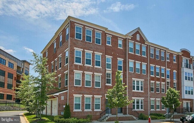 Building Photo - 3073 Rittenhouse Cir