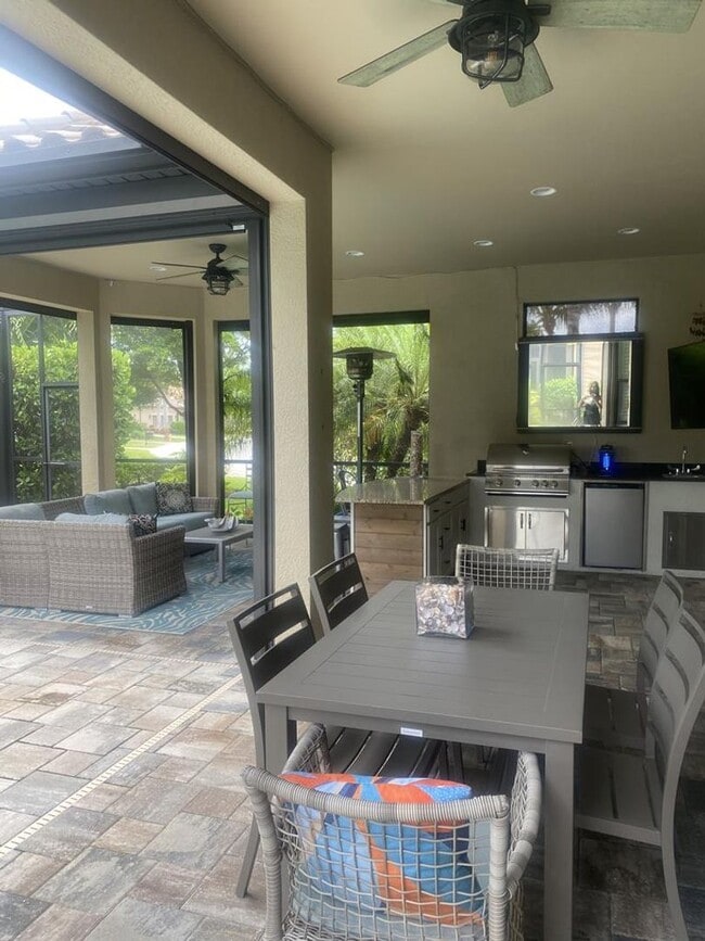 Photo - 9571 Mussorie Ct