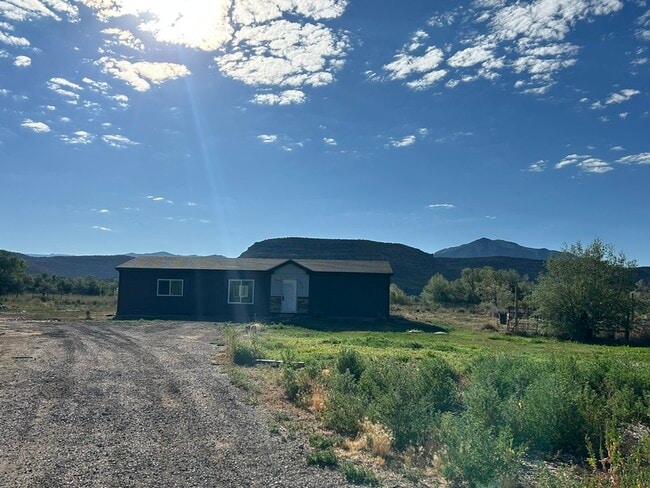 Photo - 2090-2045 45 Rd House