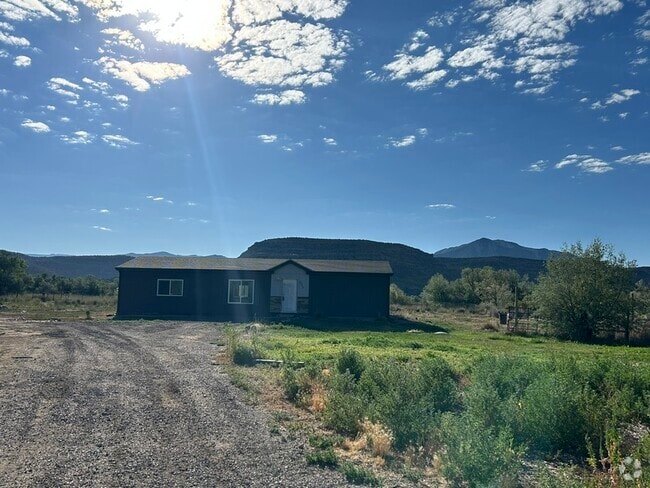 Building Photo - 2090-2045 45 Rd Rental