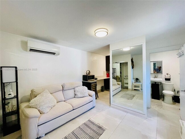 Photo - 38 NW 52nd St Unidad 1