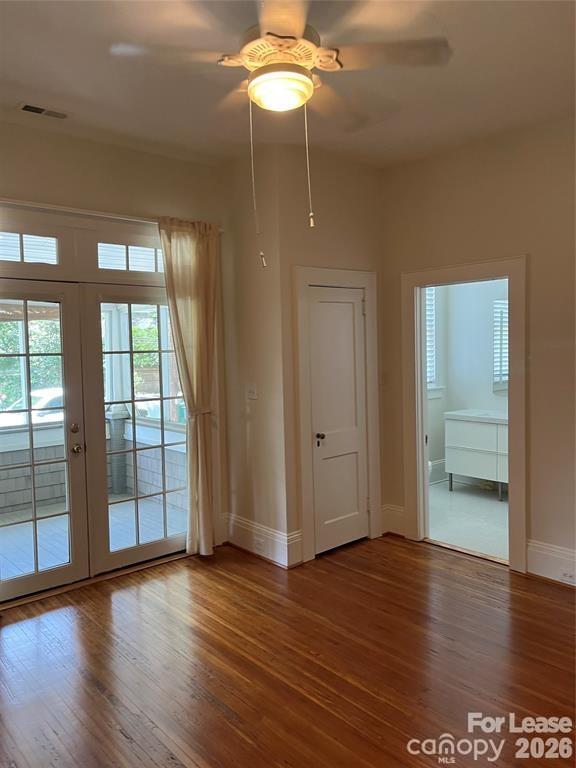 Photo - 2114 Crescent Ave