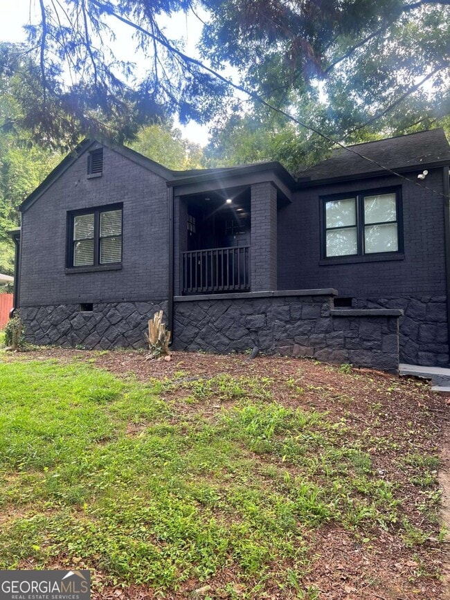Photo - 2324 Highview Rd SW